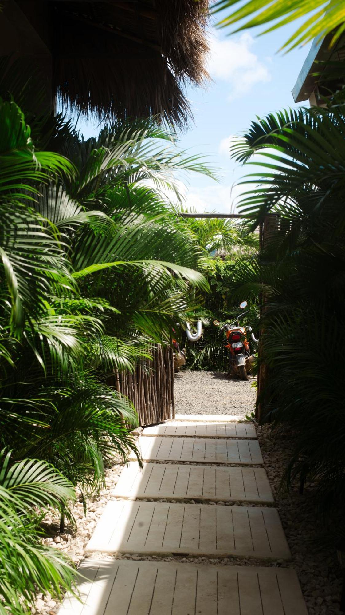 Tukasa - Surfhouse Popoyo Hotel Bagian luar foto